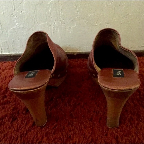 🍁Eclectic Designer SKY Brand Brown high heel clogs 7M - Picture 5 of 6